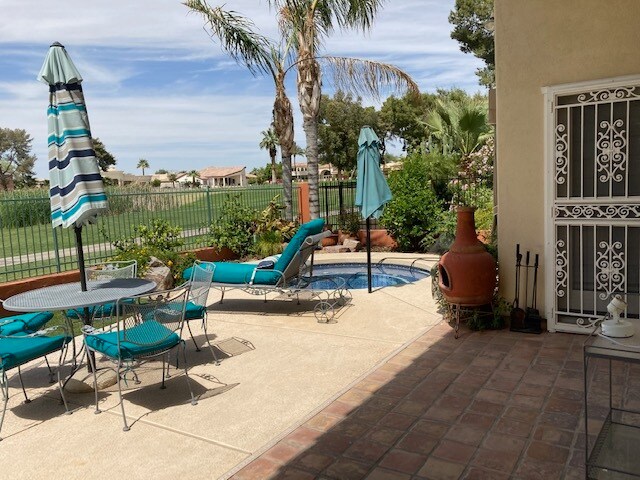 Foto del edificio - 4733 N Brookview Terrace