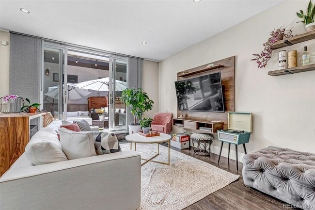 Building Photo - 2007 Eliot St