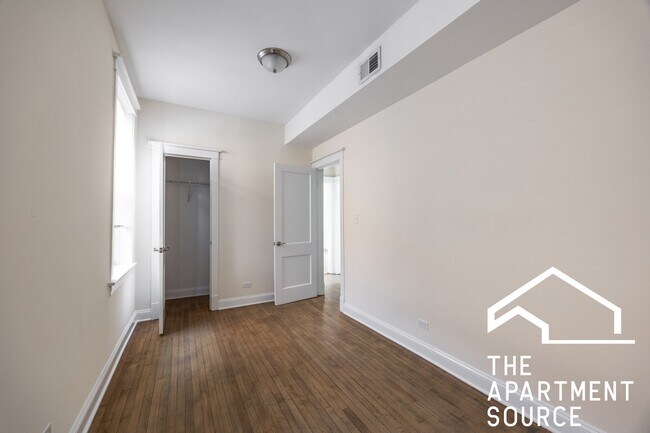 Photo - 2814 N Troy St Apartment