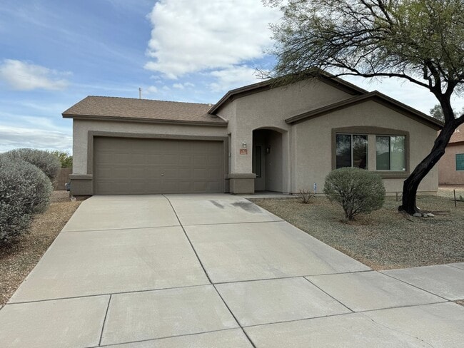 Photo - Nice SouthWest Tucson 3Bdm 2Ba, Close Casi... House