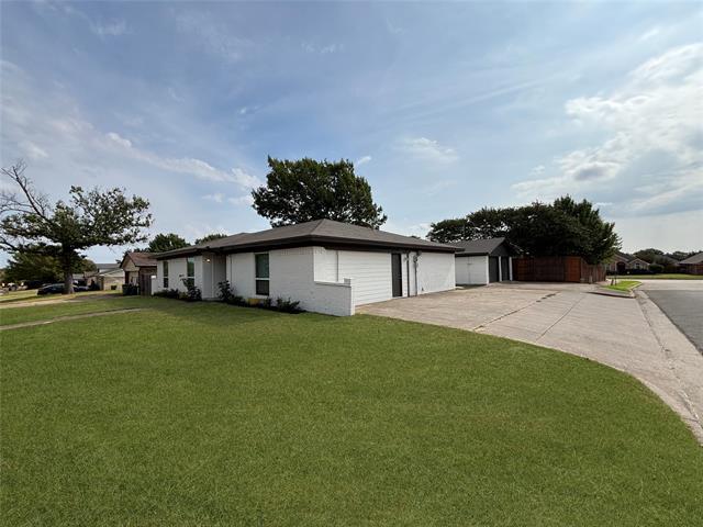 Building Photo - 6250 Shirley Dr