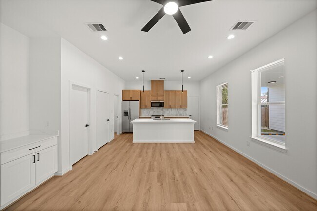 Foto del edificio - 1408 Enid St