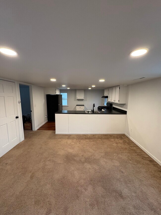 Sala de estar - 31 Merritt Ave 2nd Floor