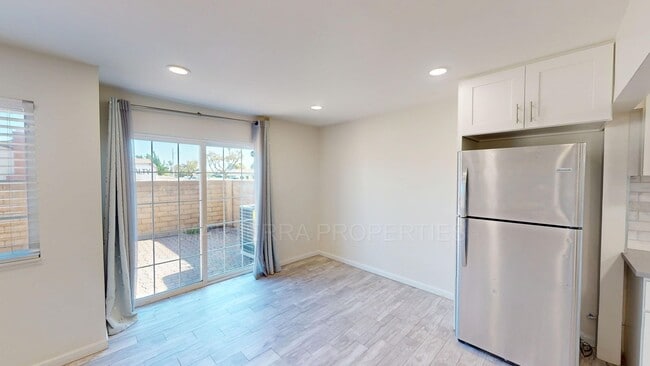 Building Photo - Beautiful 3 Bedroom Home in Garden Grove