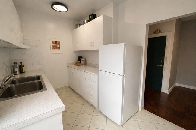 Photo du bâtiment - 101-103 Spadina Rd