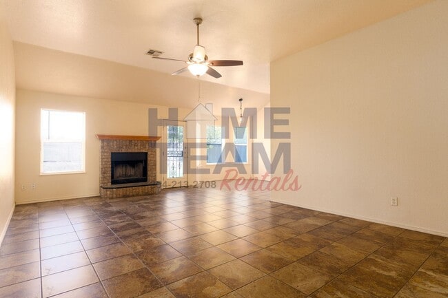 Building Photo - Single Family Home for Rent