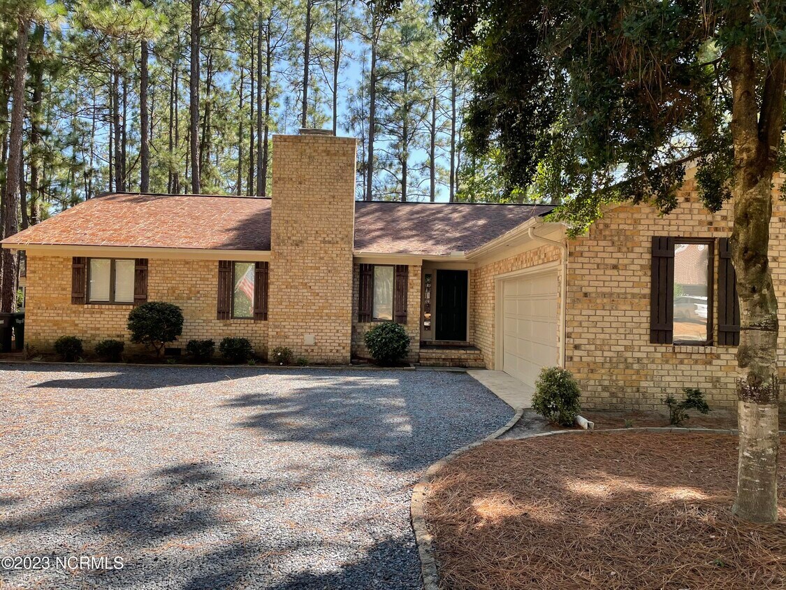 Primary Photo - 55 Salem Dr