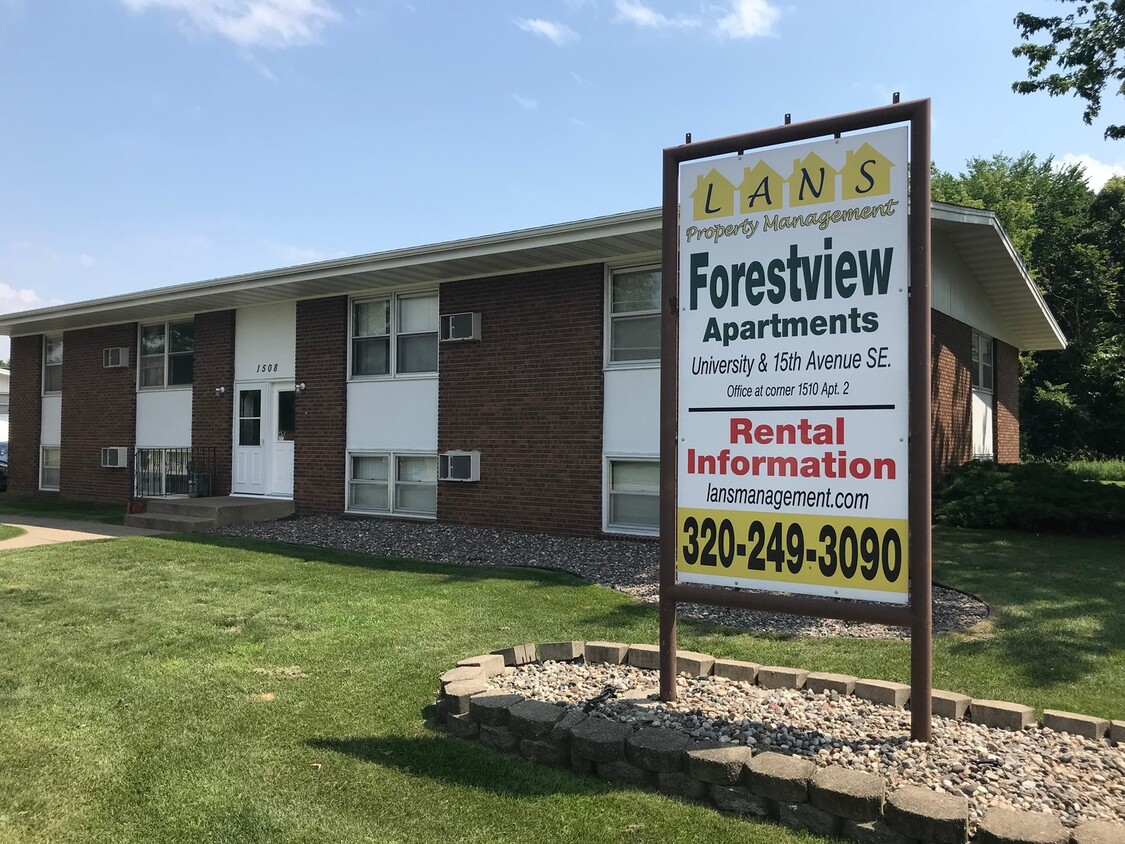 Primary Photo - Forestview 2 Bedroom Lower Unit