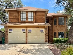 Building Photo - 15606 Knollhollow