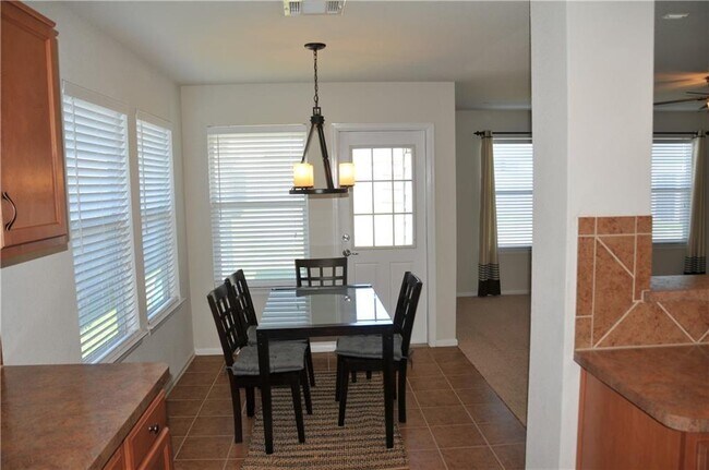 Building Photo - 142 Sassafras Cove