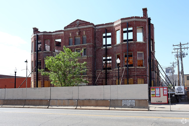 Building Photo - The Marion