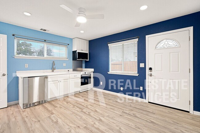 Foto del edificio - 3644 Cody Way