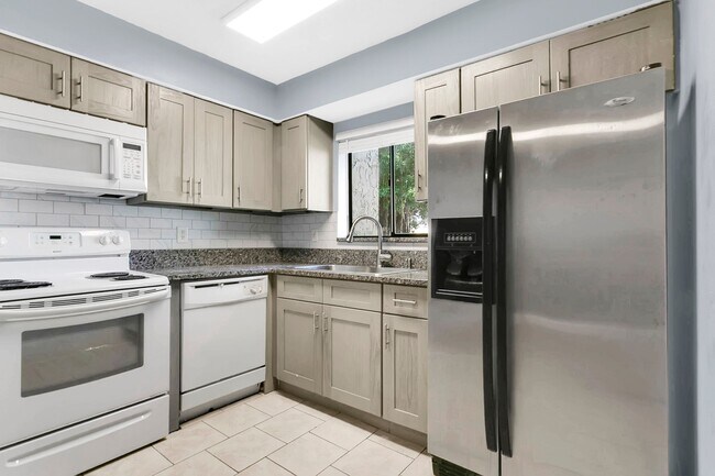 Foto del edificio - 163 Springwood Cir