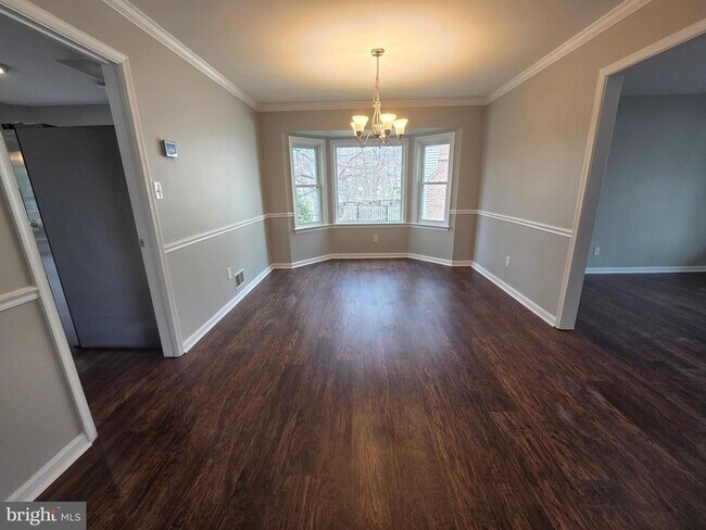 Foto del edificio - 2220 Cedar Mill Ct