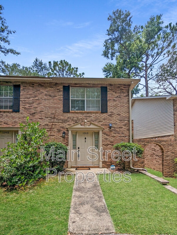 Building Photo - 1313 Foxborough Dr