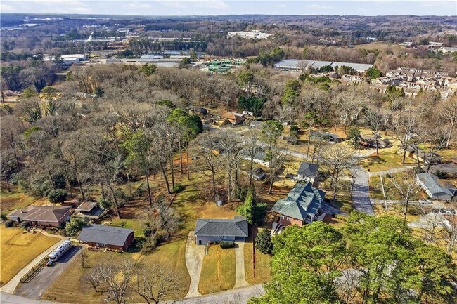 Foto del edificio - 2467 Elmwood Cir SE