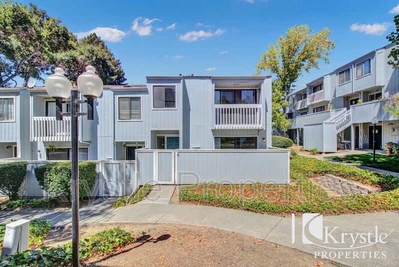 165 Oddstad Dr Unit 79, Vallejo, CA 94589 Condo for Rent in Vallejo