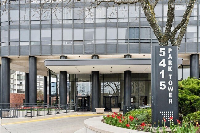 Foto del edificio - 5415 N Sheridan Rd