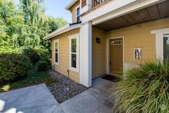 Building Photo - 5551 Lakemont Blvd SE
