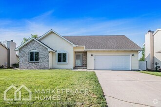 Building Photo - 1560 Stonehaven Dr