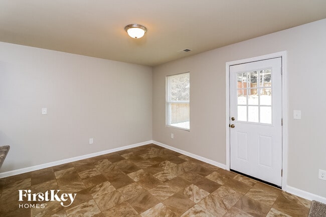 Building Photo - 212 Lantana Crossing