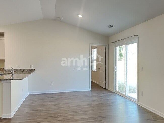 Foto del edificio - 1378 John Swann St
