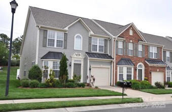 Building Photo - 614 Bayou Cir