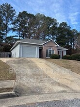 Building Photo - 7121 Vinings Ct