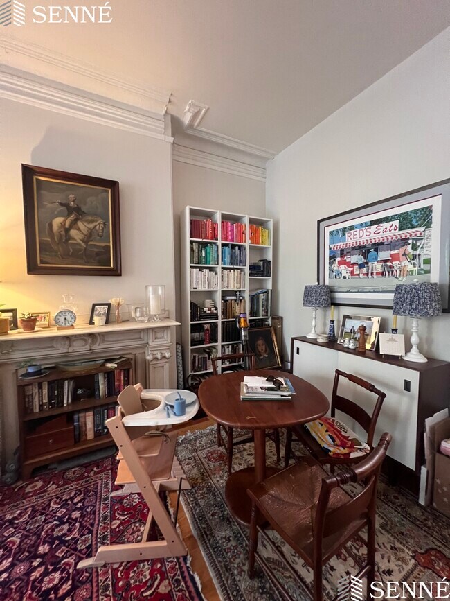 Building Photo - 16 Yarmouth St