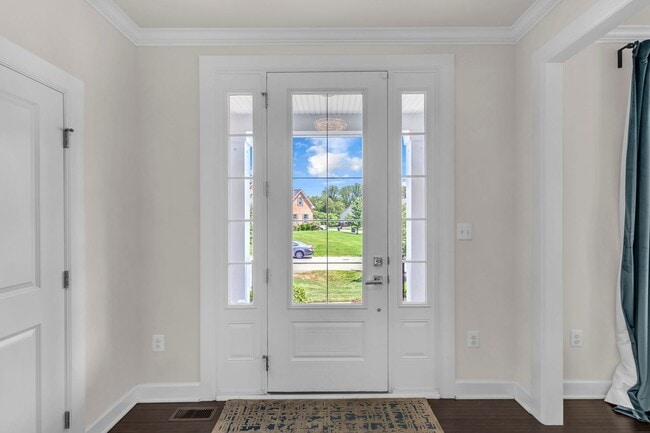 Building Photo - Exceptional Home in the Sought-After Commu...