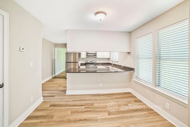 Foto del edificio - 3014 Clipper Ct