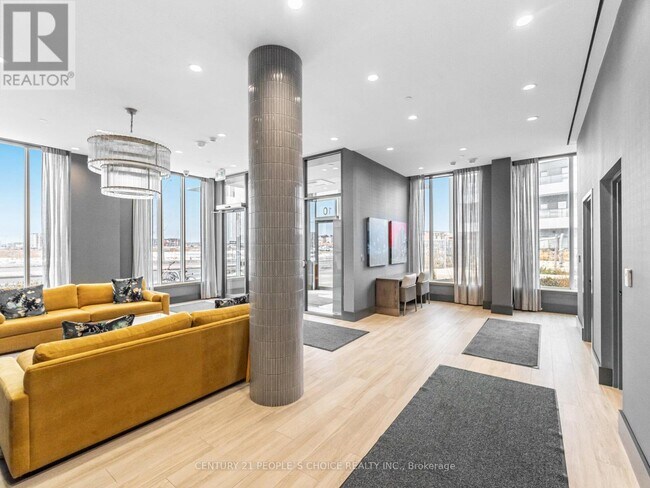 Building Photo - 10 Lagerfeld Dr