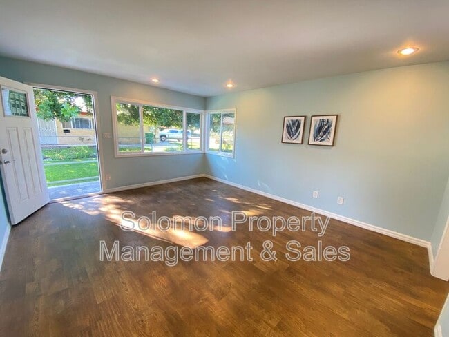 Building Photo - 3800 Jefferson St