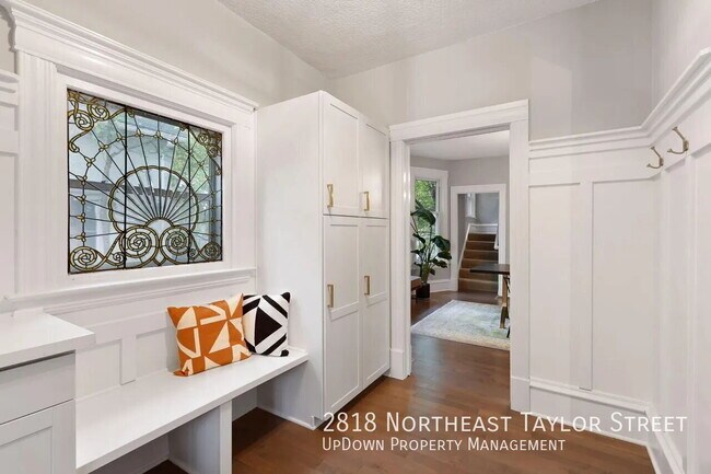 Foto del edificio - 2818 NE Taylor St