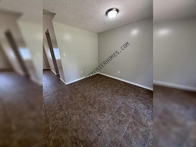 Building Photo - 18 Langford St