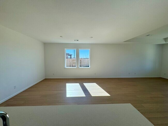 Foto del edificio - 9743 Lucky knot Ln