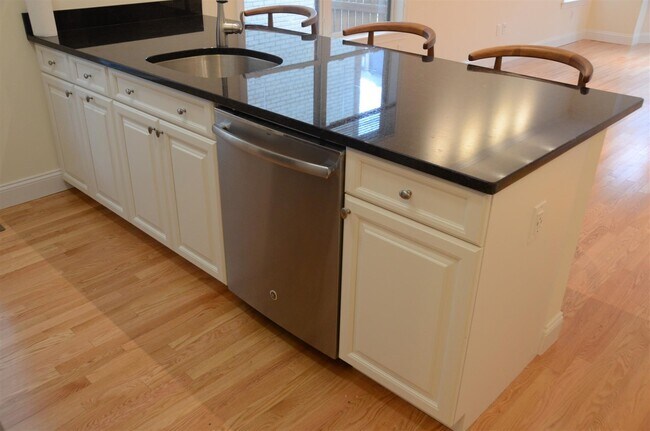 Foto del edificio - 15 Langdon St