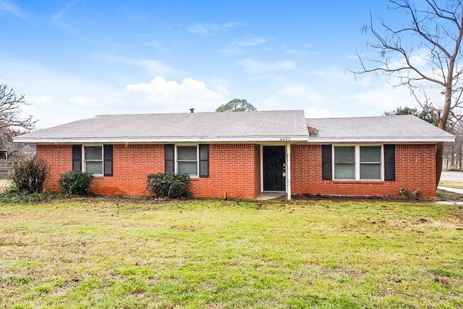 Building Photo - 6420 Valley Ridge Dr