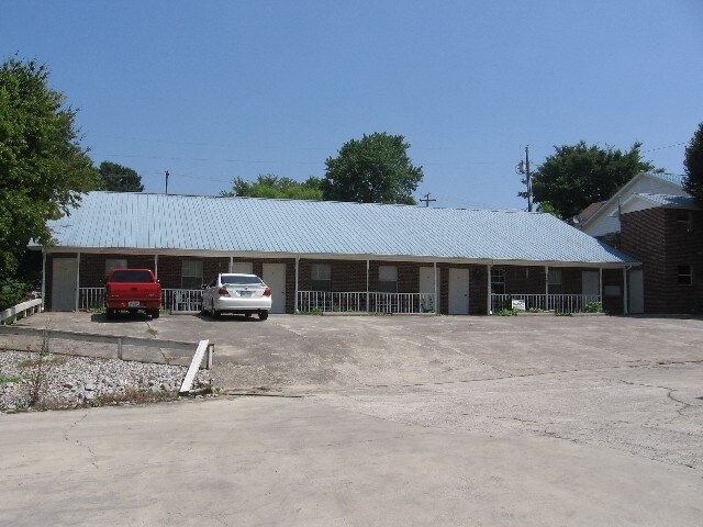 Building Photo - Highland Park Apartments