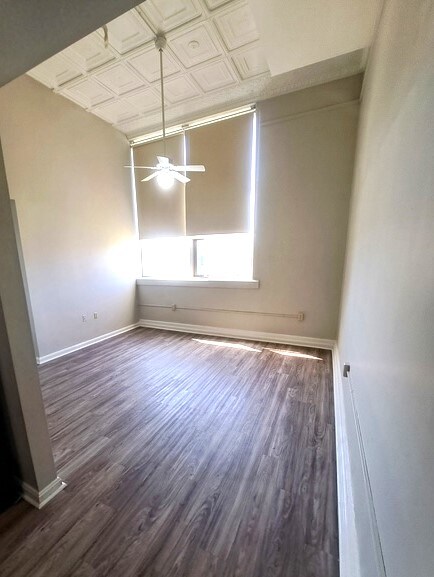 Foto del edificio - 316 W Walnut St