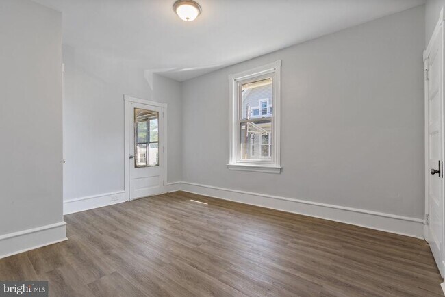 Foto del edificio - 38 Curtis Ave