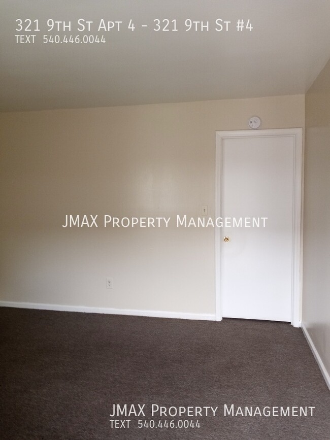 Foto del edificio - This property has a no security deposit op...