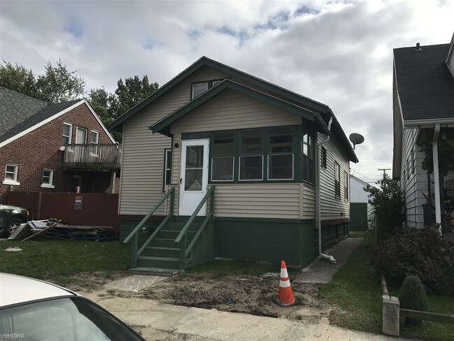 Building Photo - 3 br, 1 bath House - 8032 Jackson Ave