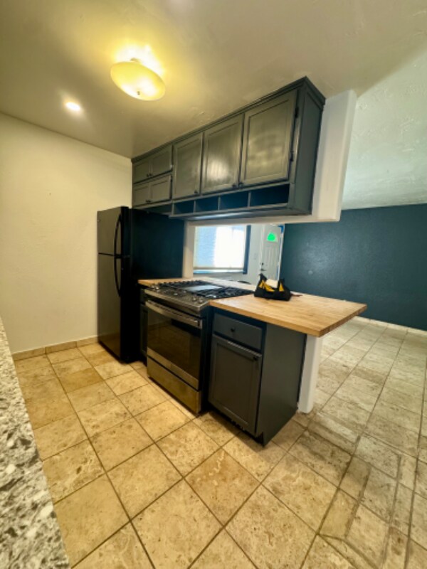 Foto del edificio - 713 E Elder St