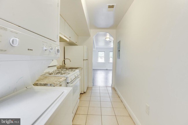 Foto del edificio - 3503 B St SE