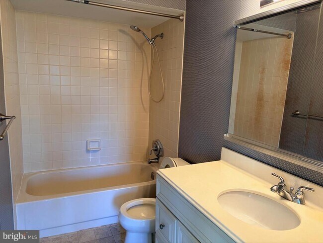 Foto del edificio - 144 Leedom Way