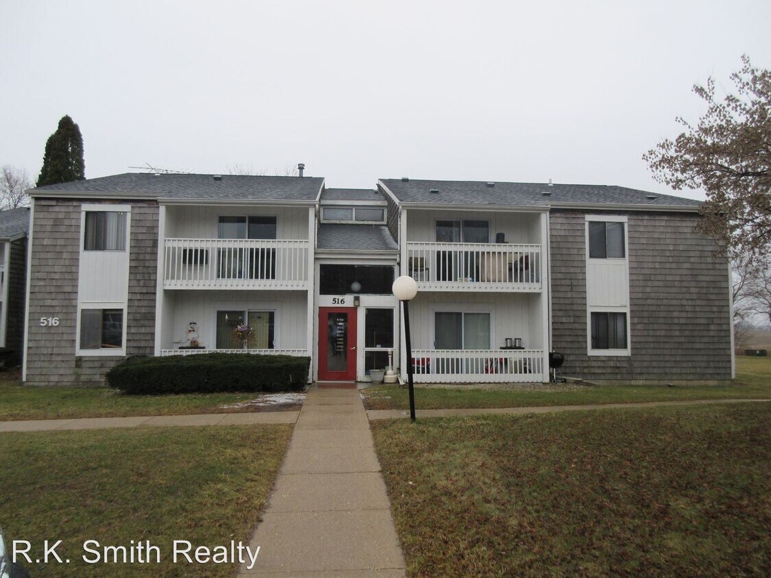 Foto principal - 508-520 Collins Rd