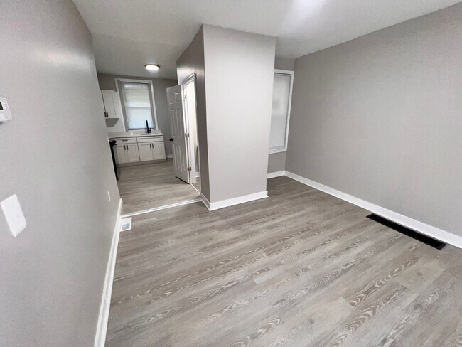 Foto del edificio - 3-Bedroom Row Home in Philadelphia with Mo...