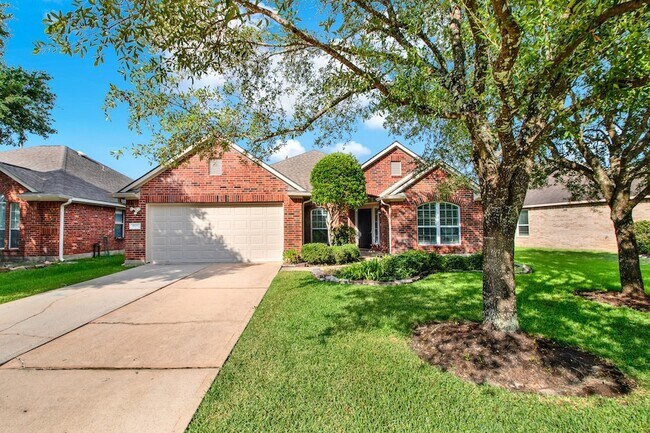 Building Photo - 9226 Fernwillow Dr