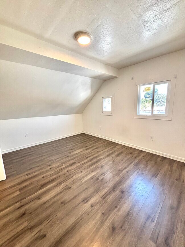 Foto del edificio - 4059 Brighton Ave